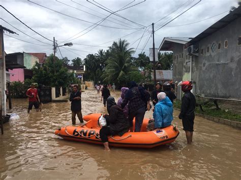 Banjir Rendam Ratusan Rumah Di Kota Solok Kabarsumbar