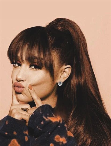 Ariana Grande's Whole The Best Hairstyle Looks | Ecemella