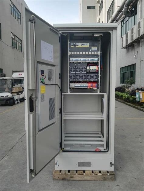 Outdoor Telecom Cabinet With Cooling And Powering System