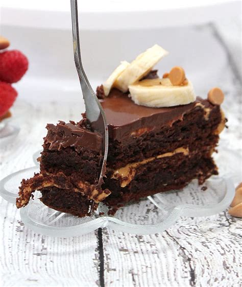 Flourless Chocolate Cake With Peanut Butter Icing