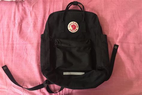 Free Shipping Used Black Fjallraven Kanken 20l With Navy Blue