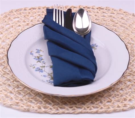 5 Easy Yet Elegant Napkin Folding Ideas to Impress Your Guests