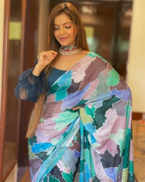 Rubina Dilaik Sets Internet Ablaze In Colorful Bikini As She Chills In The Pool See Stunning