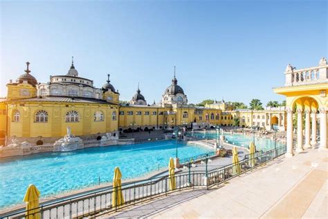 Széchenyi Thermal Baths (Széchenyi Gyógyfürdo), Budapest | Tickets ...