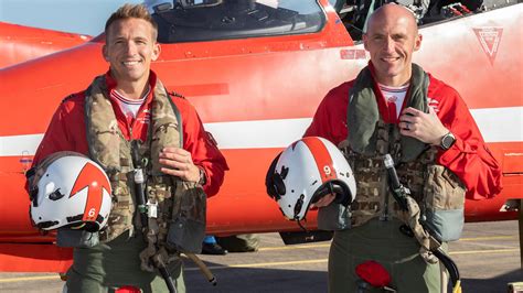 Two Red Arrows pilots fly final sorties with UK display team