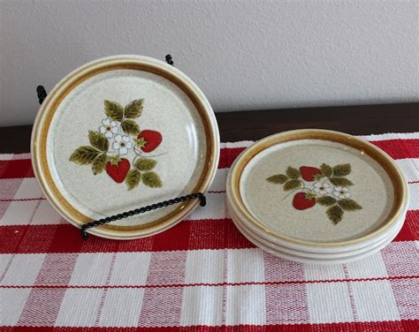 Vintage Mikasa Stone Manor Luscious Stoneware Strawberry Lunch Etsy