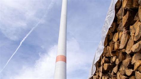 Moorenweis Fünf Windräder im Wald geplant