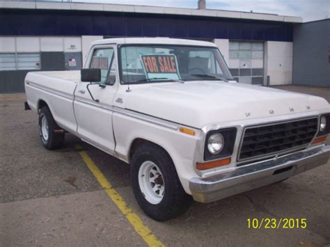 1978 Ford F-150 Custom Cab & Chassis 2-Door 8ft.bed 5.8L