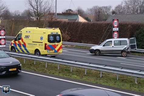 Auto S Botsen Op Snelweg A Bij Maarheeze