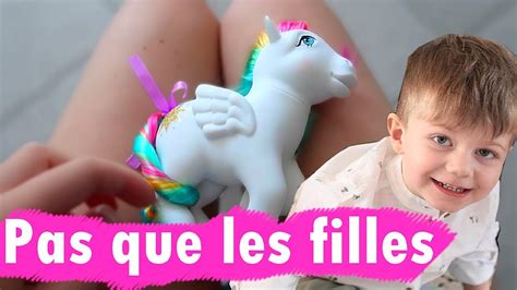 C Est Pas Que Pour Les Filles Allo Maman Youtube