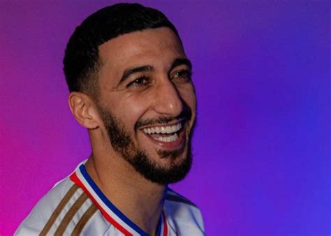 L Olympique Lyonnais officialise le prêt de Saïd Benrahma AfricaFoot