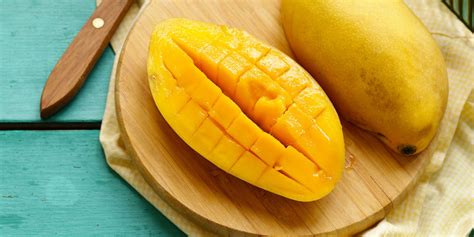 4 Ways To Tell If Your Mango Is Ripe