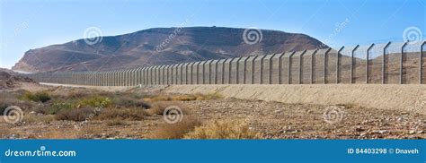 Israel Egypt Border Fence in the Negev and Sinai Deserts Stock Photo ...