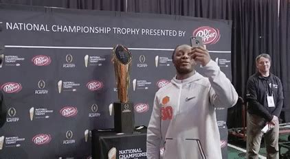 National-championship-trophy GIFs - Find & Share on GIPHY