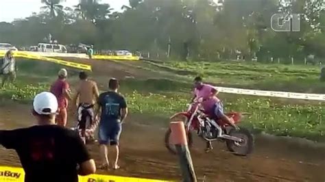 Piloto de motocross morre em acidente durante competição em São Pedro