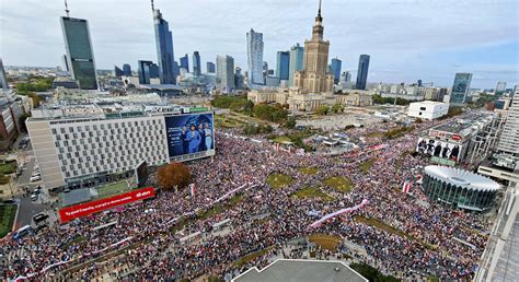 Z Polską w sercu idziemy po zwycięstwo Marsz Miliona Serc przeszedł