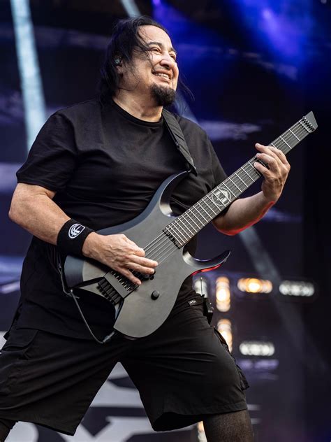 Dino Cazares