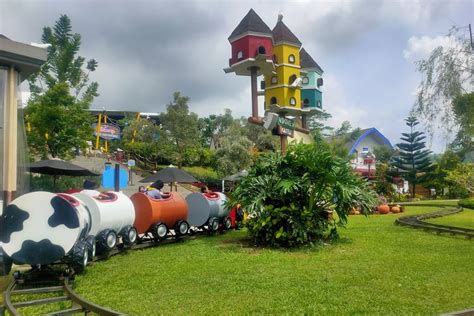 Foto Wahana Menarik Di Cimory Dairyland Prigen Cobalah Saat