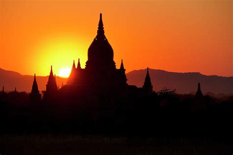 Sunset, Bagan, Myanmar Burma by Marty Windle