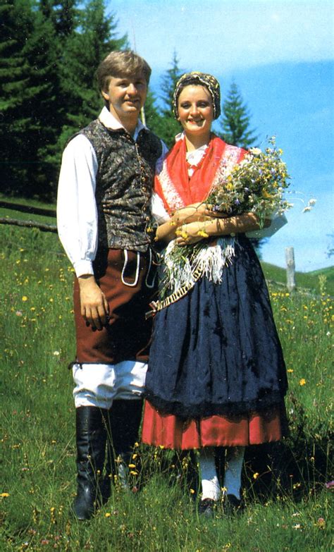 FolkCostume&Embroidery: Men's Costume of Gorenjska, Slovenia