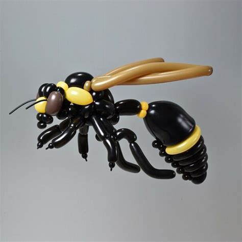 eye popping animal sculptures crafted  twisted balloons