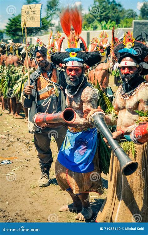 Old Dancing Men In Papua New Guinea Editorial Image Image Of Event