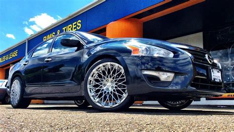 RimTyme Custom Wheels & Tires: Photo