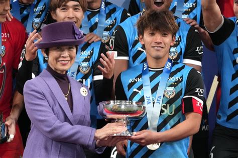 【神戸】井出遥也のj1初ゴール＆アシストが優勝ブーストへ。｢自分が点を取ることで、このチームにまた違う怖さが出れば｣ サッカーマガジンweb