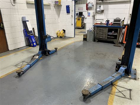 Two Post Baseless Car Lift Ebay