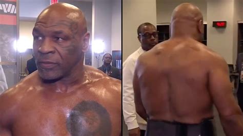 Netflix Had Perfect Reaction After Accidentally Showing Mike Tyson S Naked Bum On Live Stream