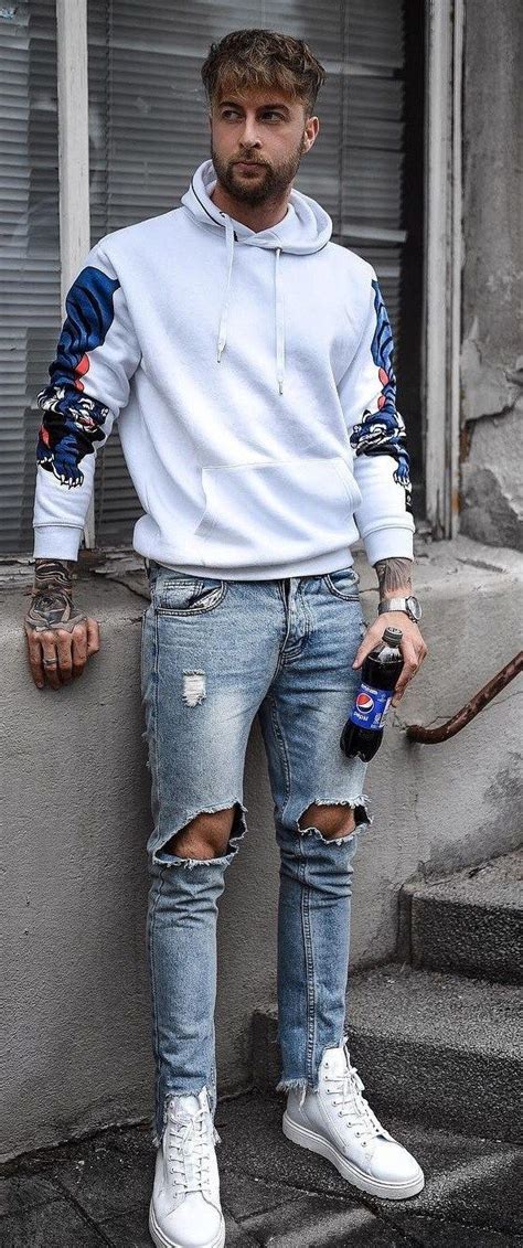 Street Style Fashion 20 Cool Hoodie Outfits For Men To Try In 2019 Hoodie Outfit Men Hoodie