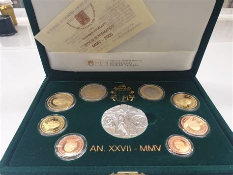 Vatikan Vatican 3 88 Euro Medaille 2005 KMS Kursmünzensatz OVP Papst