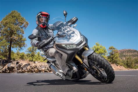 Motorrad Vergleich Honda X Adv Vs Honda Forza