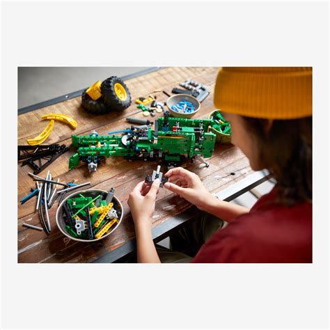 Lego® Technic™ 42157 John Deere 948l Ii Skidder Playset Worldshop