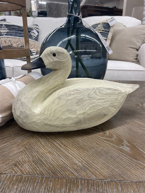 White Swan – Niche Market Furniture