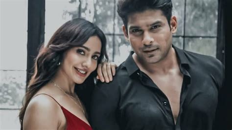 Bigg Boss 14 Neha Sharma Sidharth Shukla S Dil Ko Karaar Aaya Co Star