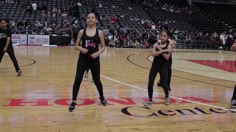 Harlem Globetrotter Preshow Performance Youtube