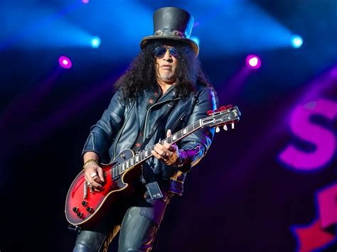 slash  named  favourite queen riff