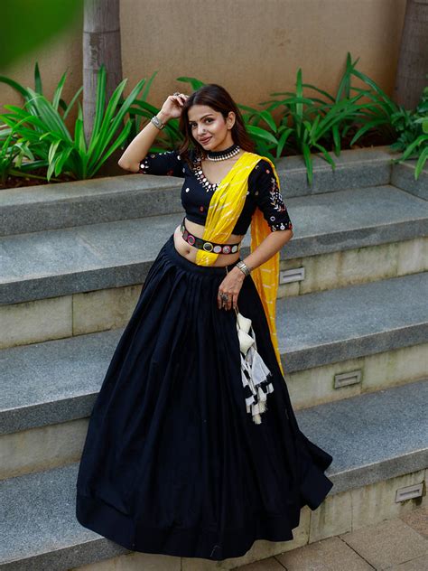 Black Color Plain Cotton Navaratri Chaniya Choli