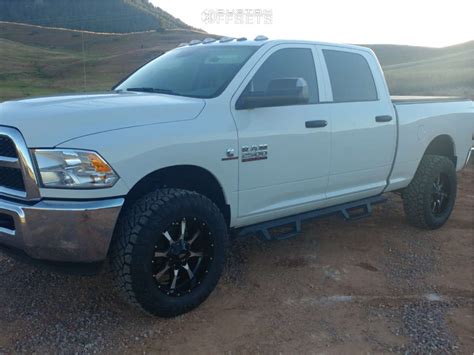 Ram With X Moto Metal Mo And R Nitto Ridge