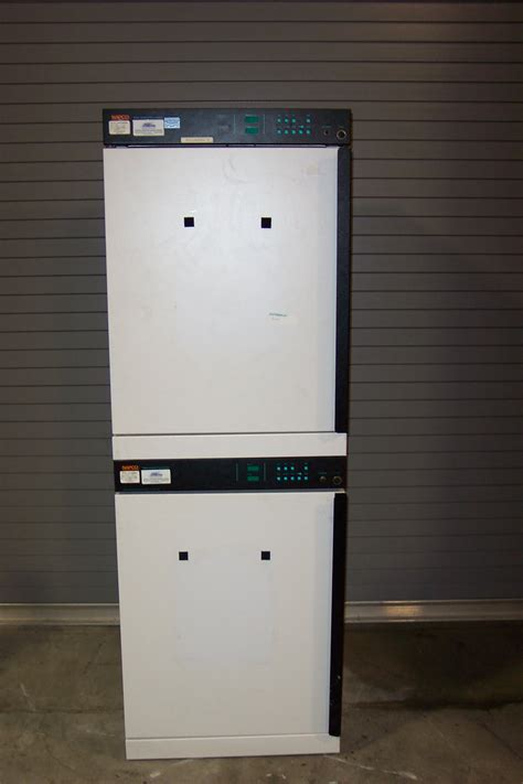 Alt Item Water Jacketed Co Incubator