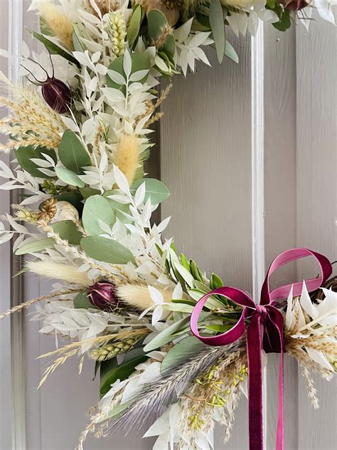 Dried Flower Wreath - Beautiful flowers, naturally styled for all ...