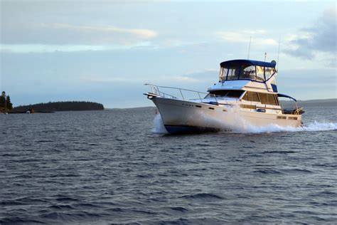 1987 Bayliner 3870 Motoryacht Power Boat For Sale