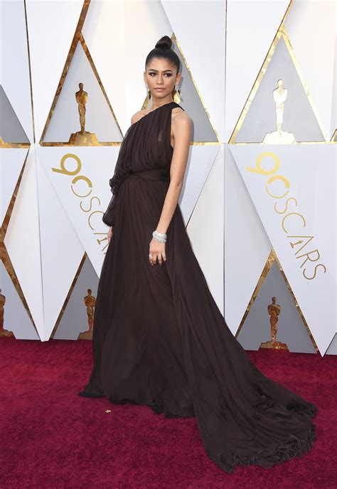 Zendaya At The Oscars 2018 Red Carpet Photos On Movienco