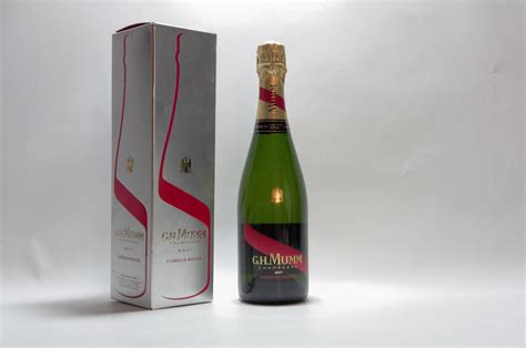 G H Mumm Champagne Brut Cordon Rouge Gift Box Les Folies