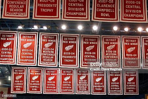 137 Joe Louis Arena Banners Stock Photos, High-Res Pictures, and Images ...