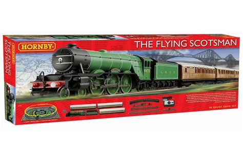 HORNBY R1167 THE FLYING SCOTSMAN LNER 4 6 2 STEAM TRAIN SET OO GAUGE