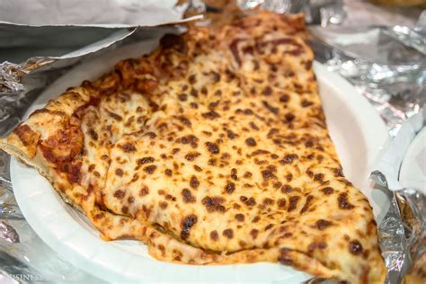 Costco Pizza Is A Good Deal Cost Per Slice Photos Review Business