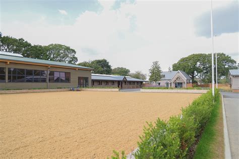 Gallery Forest Oaks Equestrian