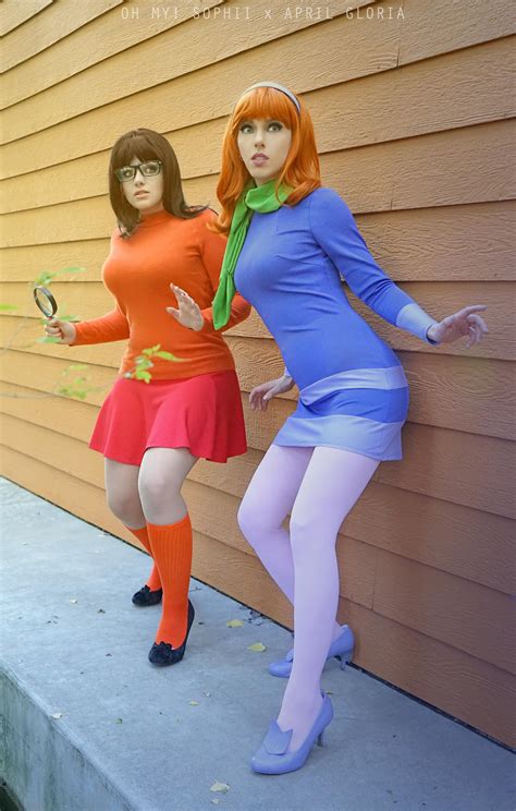 Daphne And Velma Cosplay